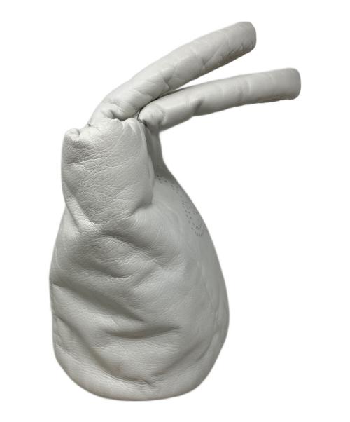 Vivienne Westwood（ヴィヴィアンウエストウッド）Vivienne Westwood (ヴィヴィアンウエストウッド) Vivienne Westwood オーブパンチング ハンドバッグ ホワイトの古着・服飾アイテム