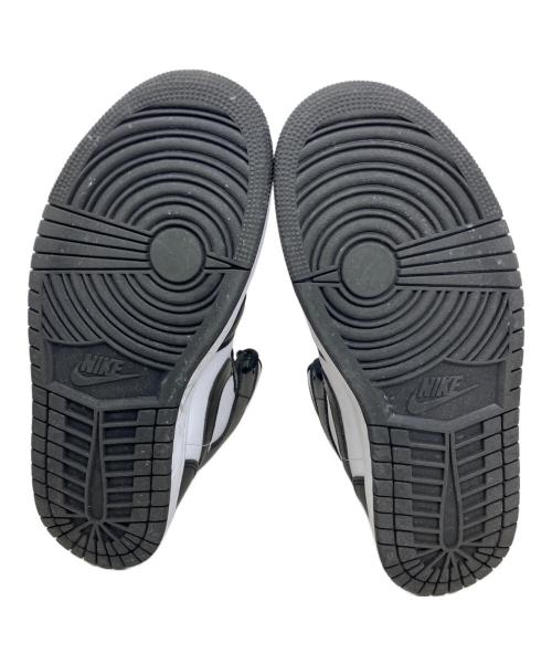 NIKE（ナイキ）NIKE (ナイキ) NIKE Air Jordan 1 MID ハイカットスニーカー ホワイト×ブラック サイズ:26.5㎝の古着・服飾アイテム
