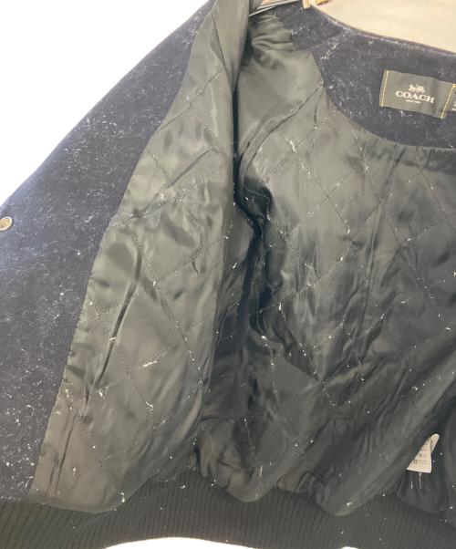 COACH（コーチ）COACH (コーチ) COACH スタジャン ネイビー×ホワイト サイズ:Sの古着・服飾アイテム