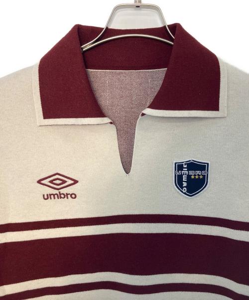UMBRO（アンブロ）UMBRO (アンブロ) jimwag (ジムワッグ) UMBRO jimwag マネージャーニット ホワイト×レッド サイズ:Free 未使用品の古着・服飾アイテム