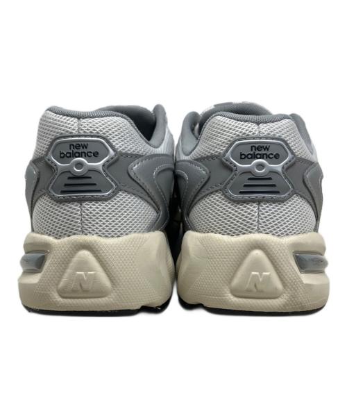 NEW BALANCE（ニューバランス）NEW BALANCE (ニューバランス) NEW BALANCE スニーカー グレー×ホワイト サイズ:26.5㎝の古着・服飾アイテム