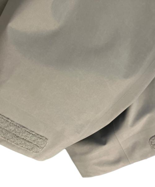 ARC'TERYX（アークテリクス）ARC'TERYX (アークテリクス) ARC'TERYX BETA SL JACKET グレー サイズ:XLの古着・服飾アイテム