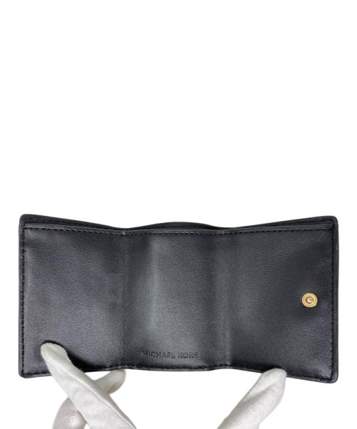 MICHAEL KORS（マイケルコース）MICHAEL KORS (マイケルコース) MICHAEL KORS　3つ折り財布 ブラック×ゴールドの古着・服飾アイテム