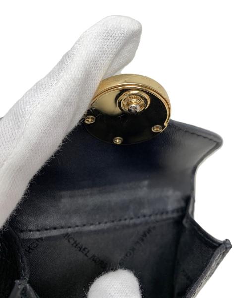 MICHAEL KORS（マイケルコース）MICHAEL KORS (マイケルコース) MICHAEL KORS　3つ折り財布 ブラック×ゴールドの古着・服飾アイテム