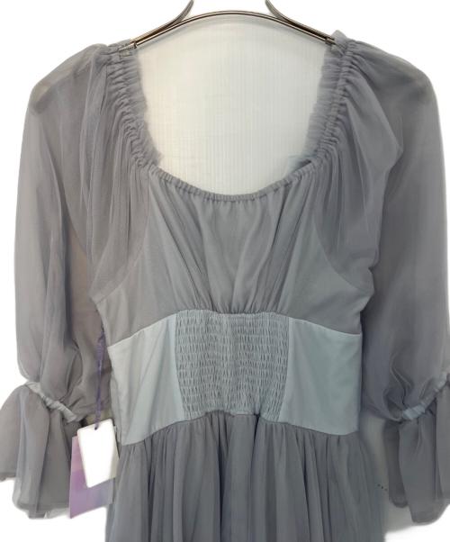 J1U（ジユウ）J1U (ジユウ) J1U 長袖ワンピース グレー サイズ:Free 未使用品の古着・服飾アイテム