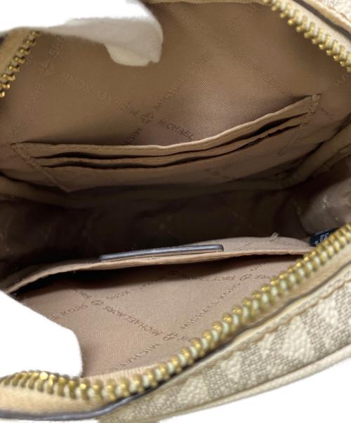 MICHAEL KORS（マイケルコース）MICHAEL KORS (マイケル・コース) MICHAEL KORS ショルダーバッグ ホワイトの古着・服飾アイテム