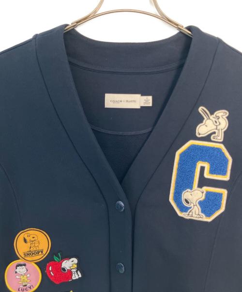 COACH（コーチ）COACH (コーチ) PEANUTS (ピーナッツ) COACH PEANUTS 厚手カーディガン ネイビー サイズ:Sの古着・服飾アイテム