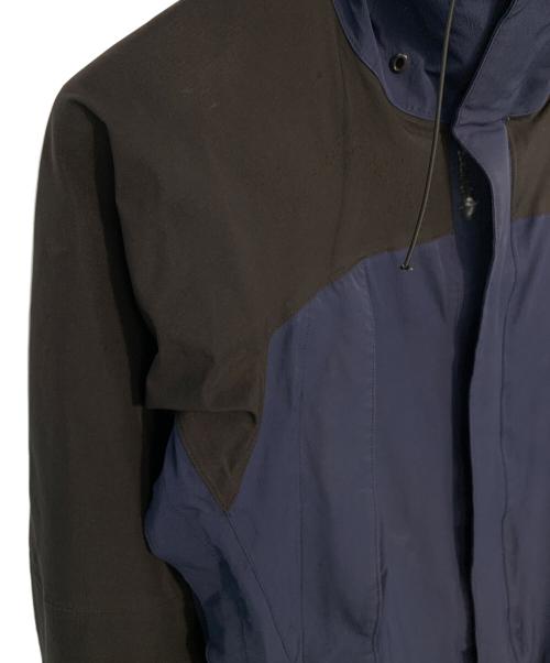 THE NORTH FACE（ザ ノース フェイス）THE NORTH FACE (ザ ノース フェイス) THE NORTH FACE マウンテンジャケット ネイビー×ブラック サイズ:XLの古着・服飾アイテム