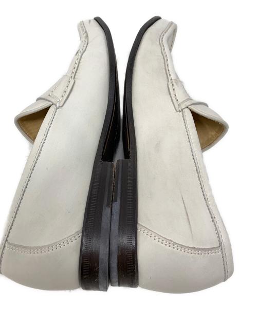 Salvatore Ferragamo（サルヴァトーレ フェラガモ）Salvatore Ferragamo (サルヴァトーレ フェラガモ) Salvatore Ferragamo シューズ アイボリー サイズ:6 1/2の古着・服飾アイテム