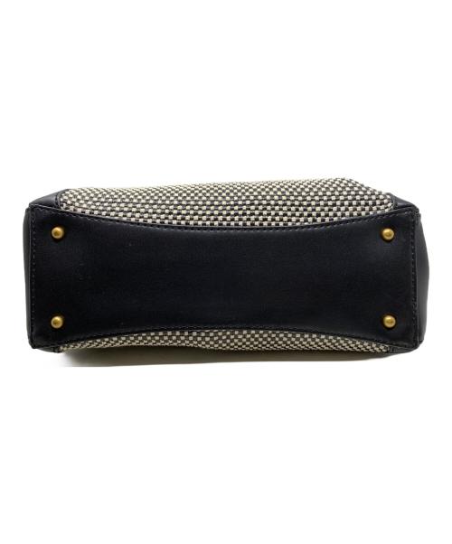 GUESS（ゲス）GUESS (ゲス) GUESS IZZY Small Girlfriend Satchel 2WAYバッグ 未使用品の古着・服飾アイテム