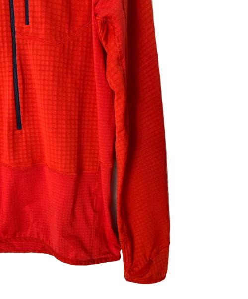 Patagonia（パタゴニア）Patagonia (パタゴニア) R1 プルオーバー フーディ レッド サイズ:Mの古着・服飾アイテム