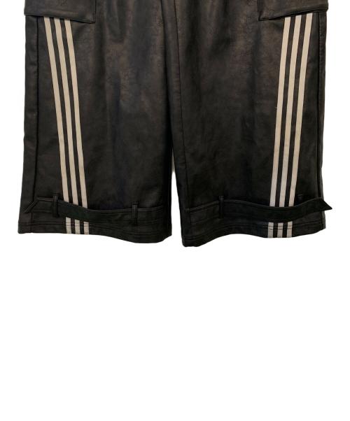 adidas（アディダス）adidas (アディダス) adidas ビンテージフェイクレザーパンツ ブラック サイズ:30の古着・服飾アイテム