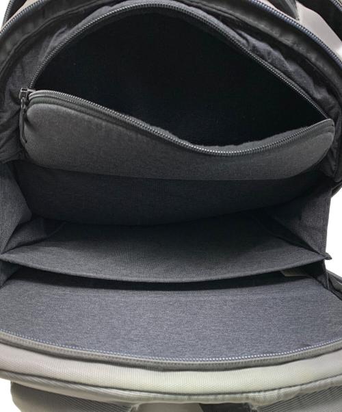 THE NORTH FACE（ザ ノース フェイス）THE NORTH FACE (ザ ノース フェイス) THE NORTH FACE リュック グレーの古着・服飾アイテム