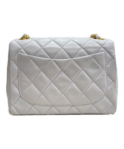 CHANEL（シャネル）CHANEL (シャネル) ミニマトラッセ17 ホワイト サイズ:17の古着・服飾アイテム