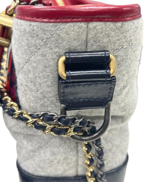 CHANEL（シャネル）CHANEL (シャネル) ガブリエル ドゥ チェーンショルダーバッグ グレー×ネイビーの古着・服飾アイテム