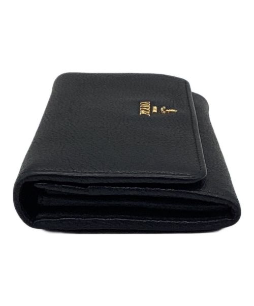 PRADA（プラダ）PRADA (プラダ) 2つ折り財布 ブラックの古着・服飾アイテム