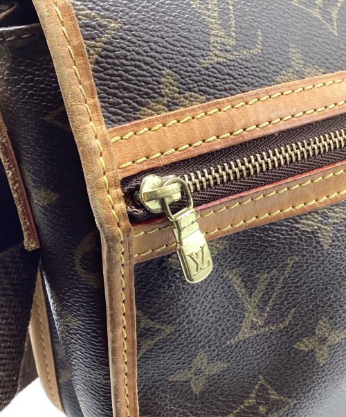 LOUIS VUITTON（ルイ ヴィトン）LOUIS VUITTON (ルイ ヴィトン) ショルダーバッグ ブラウンの古着・服飾アイテム