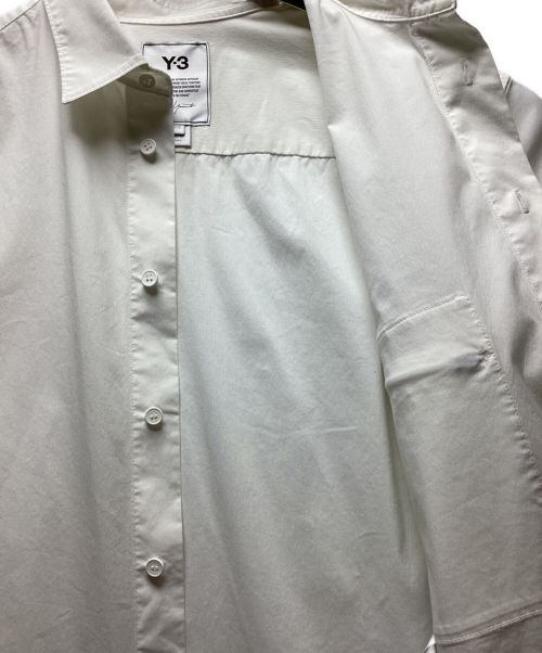 Y-3（ワイスリー）Y-3 (ワイスリー) クラシックチェストロゴBDシャツ ホワイト サイズ:XSの古着・服飾アイテム