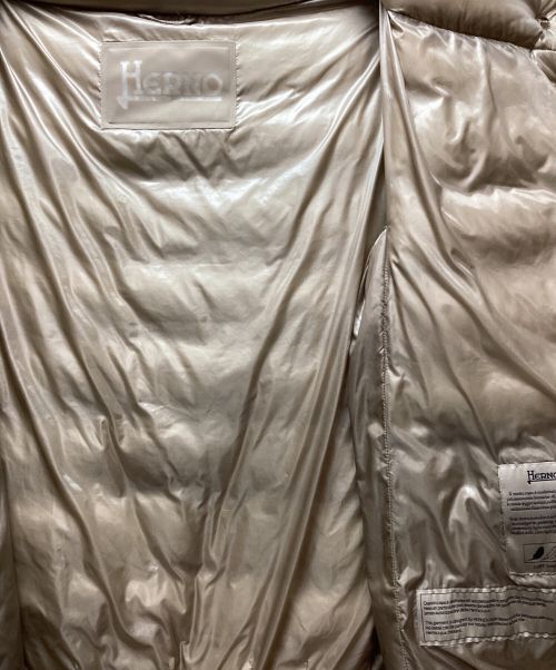 HERNO（ヘルノ）HERNO (ヘルノ) ライトダウンジャケット ベージュ サイズ:Mの古着・服飾アイテム