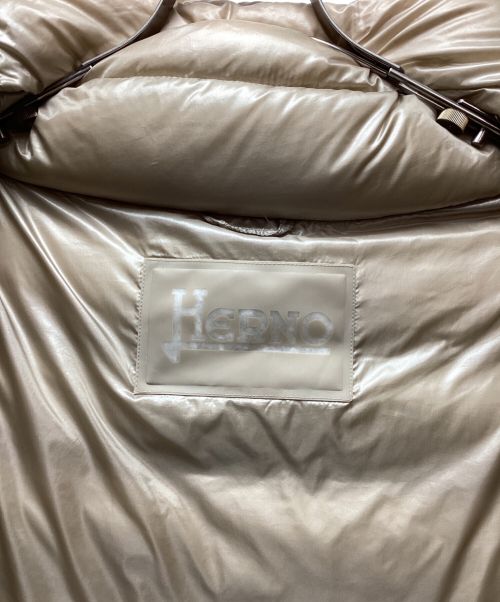 HERNO（ヘルノ）HERNO (ヘルノ) ライトダウンジャケット ベージュ サイズ:Mの古着・服飾アイテム