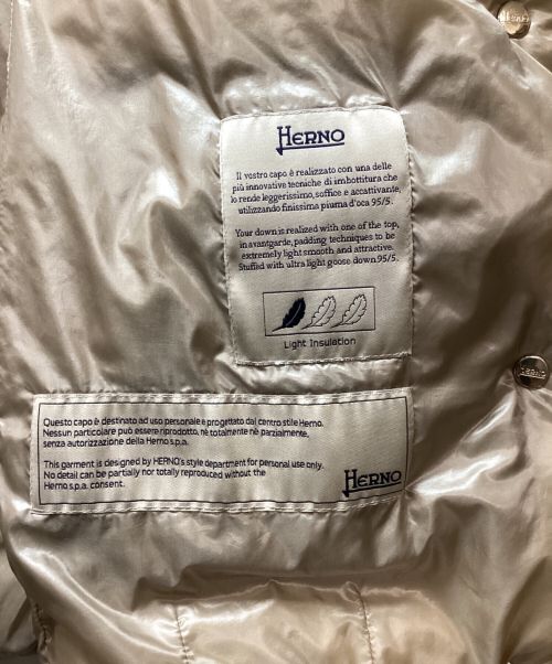 HERNO（ヘルノ）HERNO (ヘルノ) ライトダウンジャケット ベージュ サイズ:Mの古着・服飾アイテム