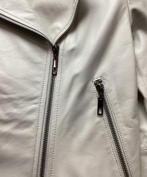 And Couture（アンドクチュール）And Couture (アンドクチュール) ラムレザーライダースジャケット ホワイト サイズ:Freeの古着・服飾アイテム