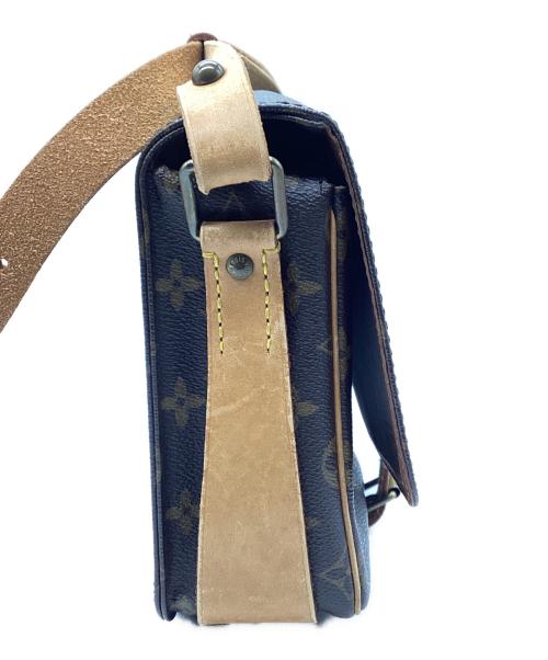 LOUIS VUITTON（ルイ ヴィトン）LOUIS VUITTON (ルイ ヴィトン) ショルダーバッグ ブラウンの古着・服飾アイテム