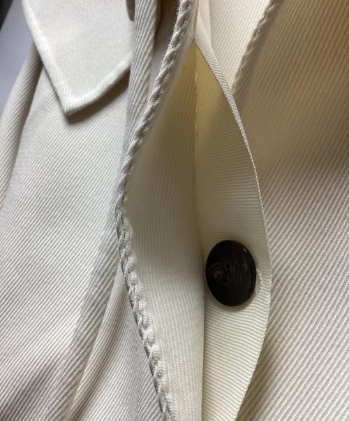 FRAY ID（フレイ アイディー）FRAY ID (フレイ アイディー) ケープステンカラーツイルリバーコート ベージュ サイズ:Lの古着・服飾アイテム