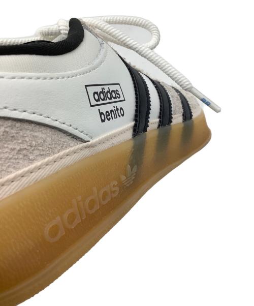 adidas（アディダス）adidas (アディダス) スニーカー ホワイト×ブラック サイズ:26.5の古着・服飾アイテム