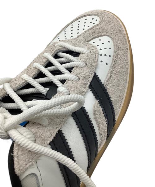 adidas（アディダス）adidas (アディダス) スニーカー ホワイト×ブラック サイズ:26.5の古着・服飾アイテム