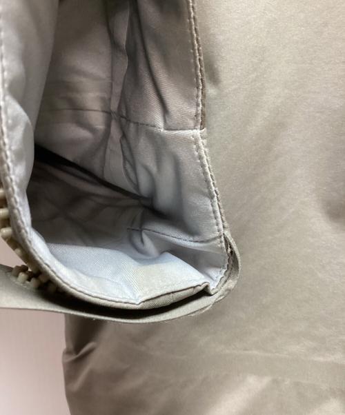 DESCENTE（デサント）DESCENTE (デサント) ハードシェルジャケット ベージュ サイズ:Lの古着・服飾アイテム