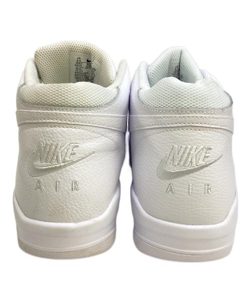 NIKE（ナイキ）NIKE (ナイキ) スニーカー ホワイト サイズ:27.5の古着・服飾アイテム