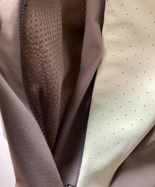 OAKLEY（オークリー）OAKLEY (オークリー) ウインドブレーカー ブラウン サイズ:Lの古着・服飾アイテム