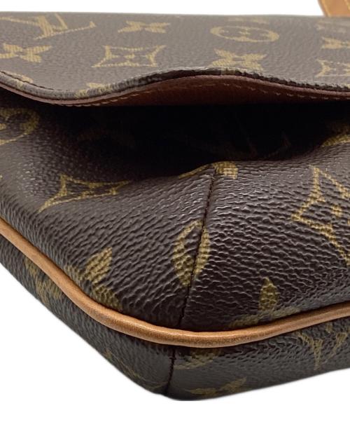LOUIS VUITTON（ルイ ヴィトン）LOUIS VUITTON (ルイ ヴィトン) ショルダーバッグ ブラウンの古着・服飾アイテム