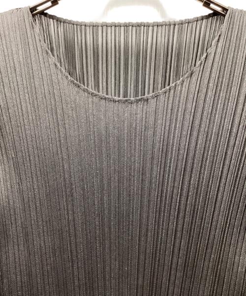 PLEATS PLEASE（プリーツプリーズ）PLEATS PLEASE (プリーツプリーズ) 半袖ブラウス グレー サイズ:3の古着・服飾アイテム
