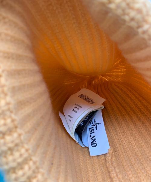 STONE ISLAND（ストーンアイランド）STONE ISLAND (ストーンアイランド) ニット帽 オレンジの古着・服飾アイテム