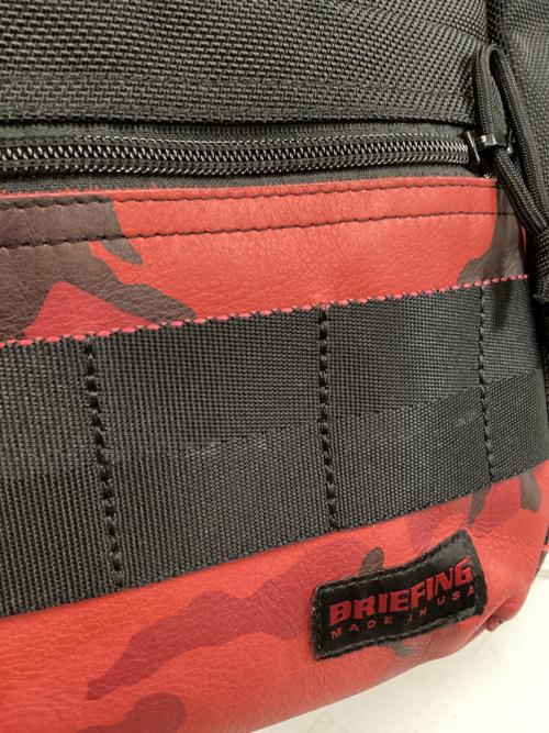 1piu1uguale3（ウノピュウノウグァーレトレ）1piu1uguale3 (ウノピュウノウグァーレトレ) BRIEFING (ブリーフィング) トートバッグ レッド×ブラックの古着・服飾アイテム