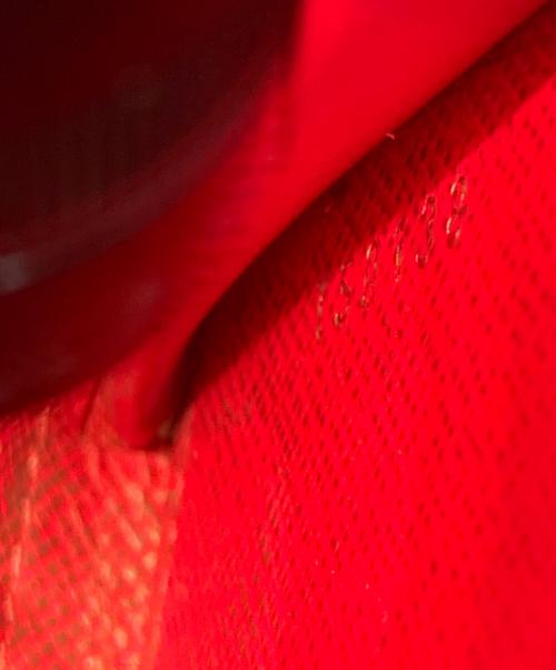 LOUIS VUITTON（ルイ ヴィトン）LOUIS VUITTON (ルイ ヴィトン) コインケース ショッキングピンクの古着・服飾アイテム