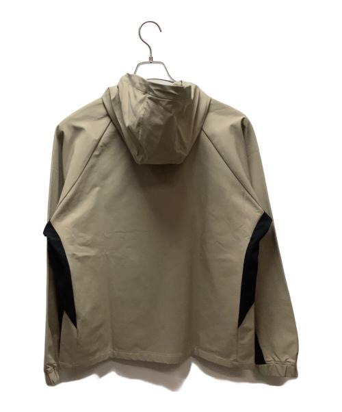 NEW BALANCE（ニューバランス）NEW BALANCE (ニューバランス) フーデットウーブンジャケット ベージュ サイズ:Mの古着・服飾アイテム