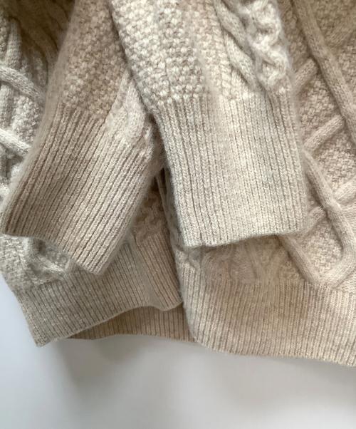 23区（ニジュウサンク）23区 (ニジュウサンク) 厚手カーディガン アイボリー サイズ:Sの古着・服飾アイテム