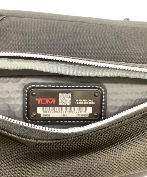 TUMI（トゥミ）TUMI (トゥミ) ボディバッグ ネイビーの古着・服飾アイテム