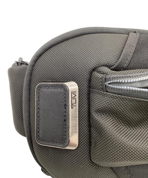 TUMI（トゥミ）TUMI (トゥミ) ボディバッグ ネイビーの古着・服飾アイテム