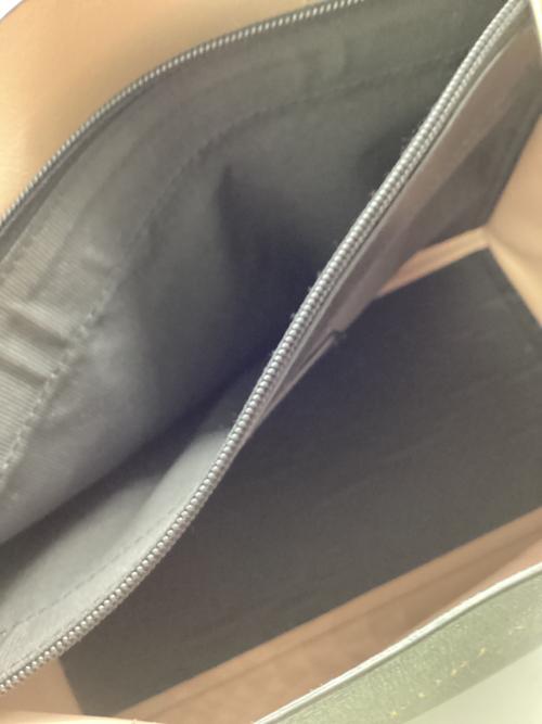 FURLA（フルラ）FURLA (フルラ) トートバッグ ブラックの古着・服飾アイテム