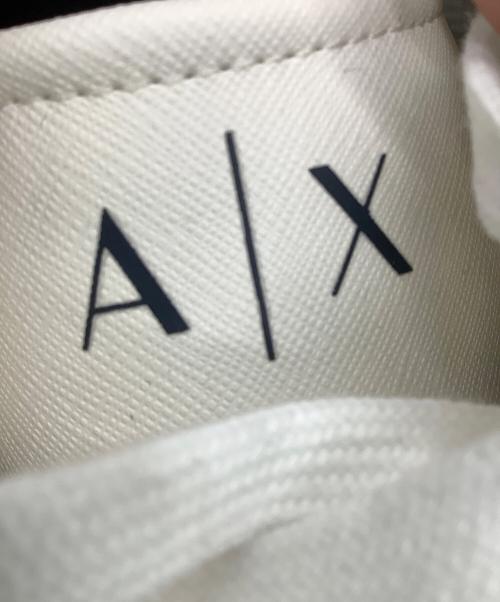 ARMANI EXCHANGE（アルマーニ エクスチェンジ）ARMANI EXCHANGE (アルマーニ エクスチェンジ) スニーカー ホワイト サイズ:27 未使用品の古着・服飾アイテム