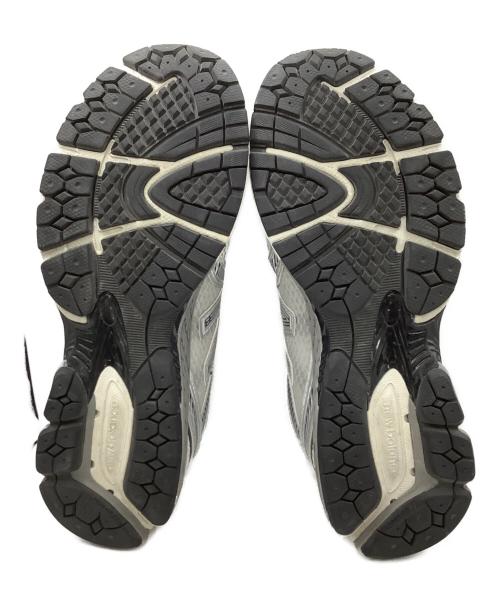 NEW BALANCE（ニューバランス）NEW BALANCE (ニューバランス) スニーカー シルバー×グレー サイズ:29の古着・服飾アイテム
