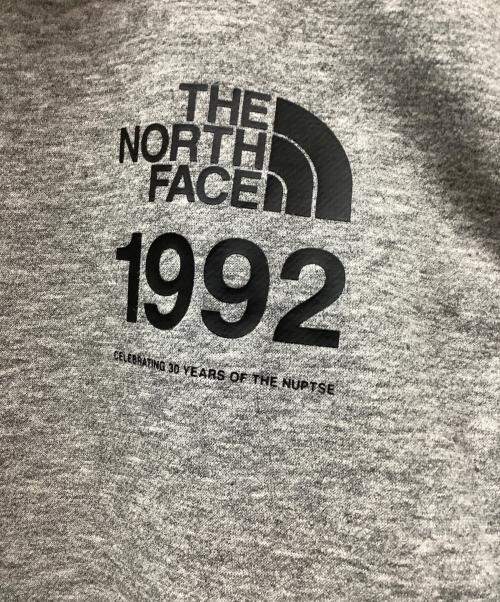 THE NORTH FACE（ザ ノース フェイス）THE NORTH FACE (ザ ノース フェイス) パーカー ライトグレー サイズ:Mの古着・服飾アイテム