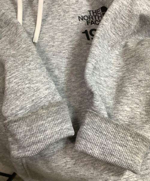 THE NORTH FACE（ザ ノース フェイス）THE NORTH FACE (ザ ノース フェイス) パーカー ライトグレー サイズ:Mの古着・服飾アイテム