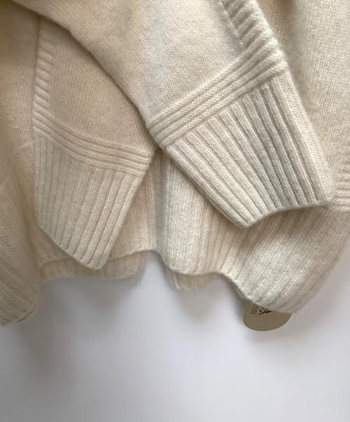 LUYUAN ROSE（ルーエン ローズ）LUYUAN ROSE (ルーエン ローズ) 薄手ニット ベージュ サイズ:L 未使用品の古着・服飾アイテム