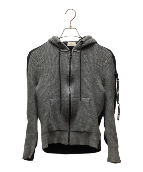 MONCLER GENIUS（モンクレール ジーニアス）MONCLER GENIUS (モンクレール ジーニアス) パーカー グレー×ブラック サイズ:Mの古着・服飾アイテム