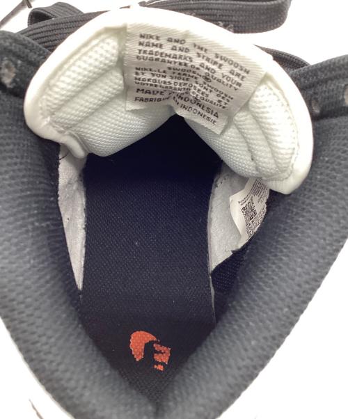 NIKE（ナイキ）NIKE (ナイキ) スニーカー ホワイト×ブラック サイズ:27.5cmの古着・服飾アイテム